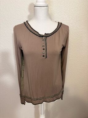 POL Taupe Long Sleeve Scoop Neck Top with Contrast Trim